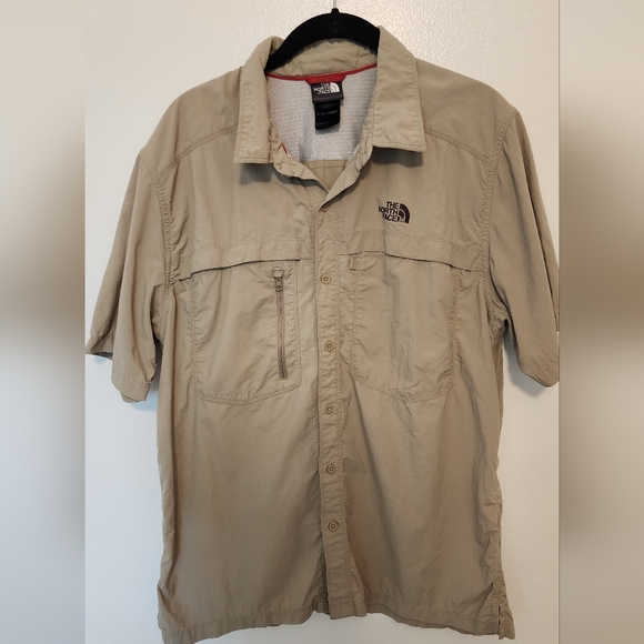 The North Face Mens L Khaki Button Front Vented Short Sleeve Activewear Shirt - Picture 1 of 6